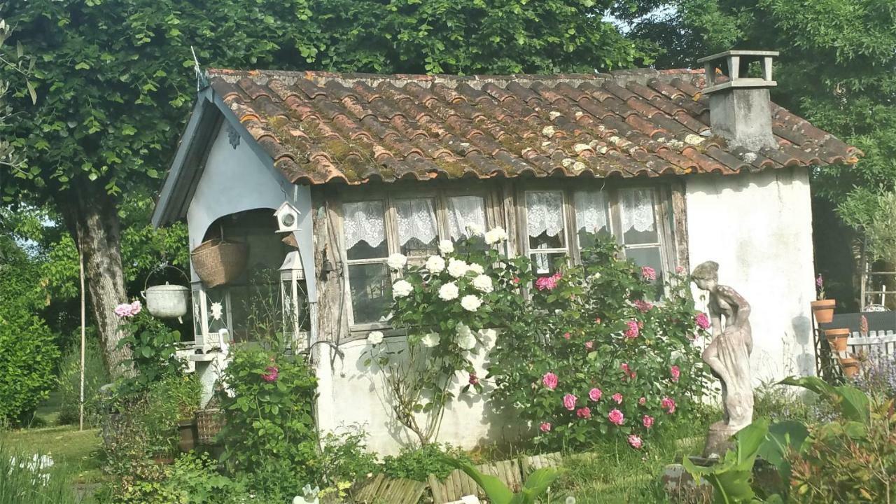 B&B Le Savoir Vivre Bonnes  Exterior foto