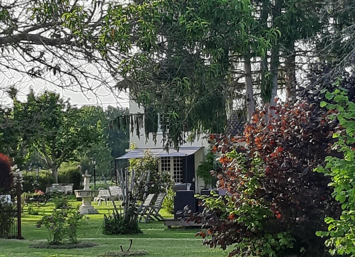 B&B Le Savoir Vivre Bonnes  Exterior foto